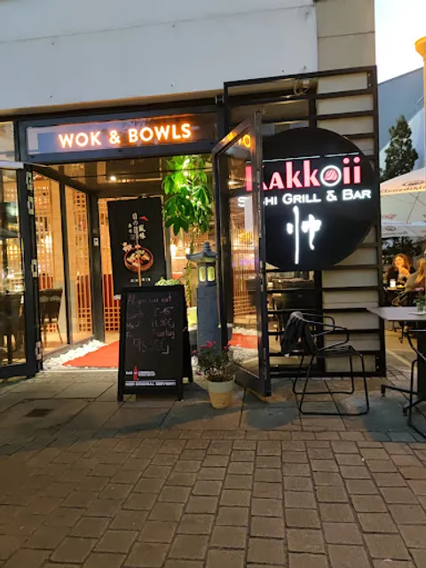 Kakkoii Sushi Grill & Bar