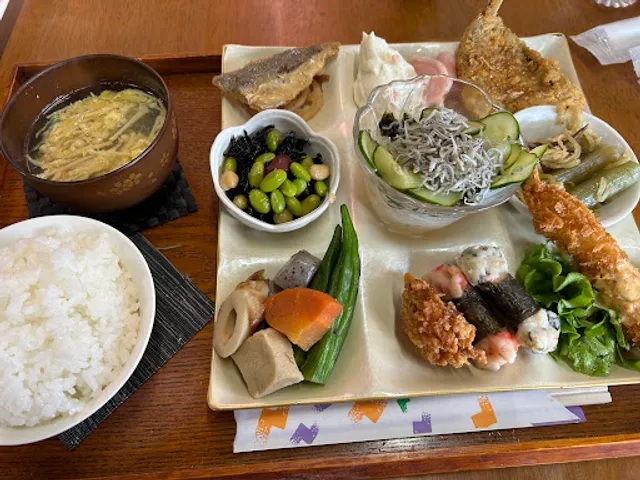 カフェテラスれんげ