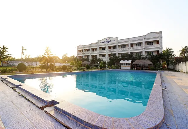 OYO 36099 United-21 Beach View