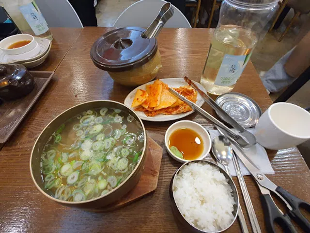 신촌설렁탕 서울스퀘어점