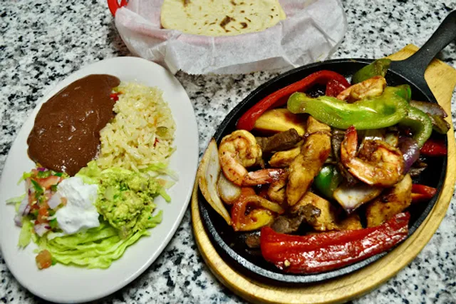 DOS GENERACIONES RESTAURANT