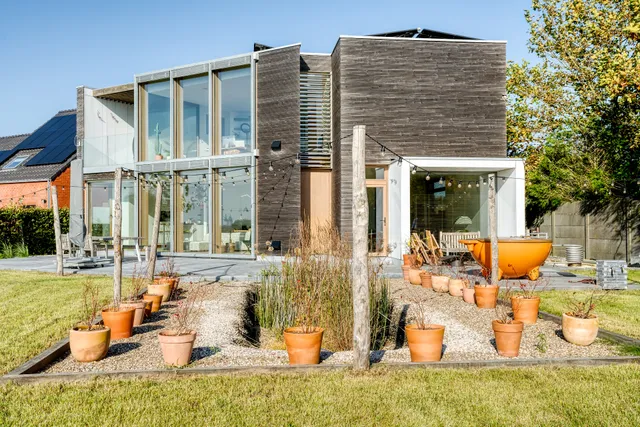 Huis van Hout - architectenwoning met grote panorama tuin - Design hot tub (bed&breakfast)