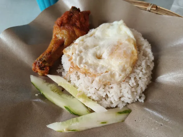 Kedai Makanan Dan Minuman VKK Nasi Lemak