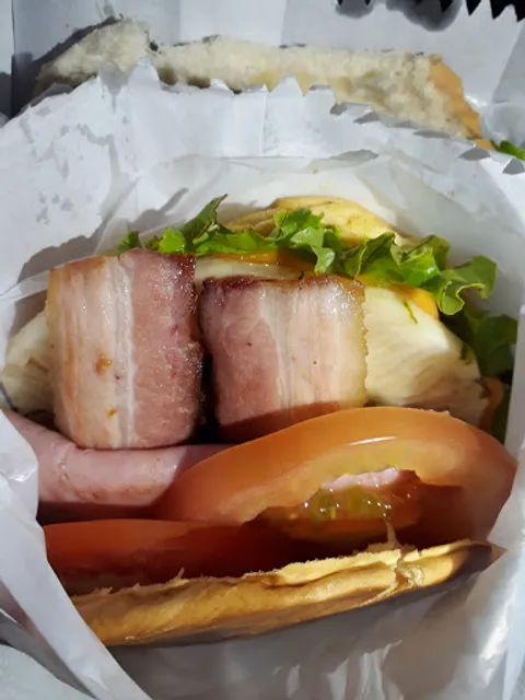 Nova Opção Lanches Hambúrgueria