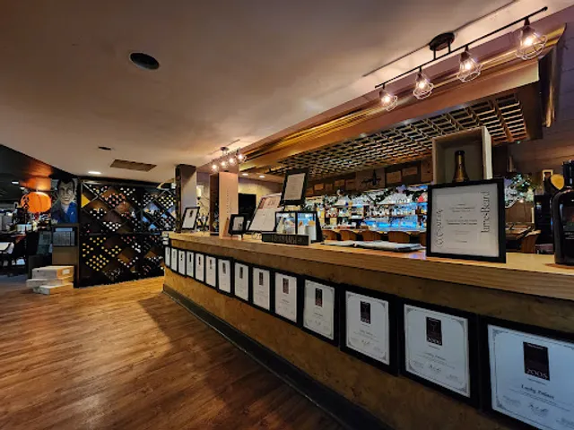 Lucky Palace Chinese Restaurant