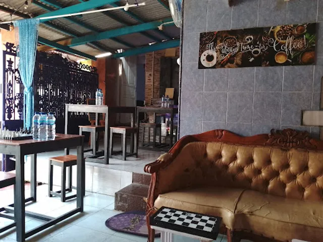 The Coffee Garage Cafe