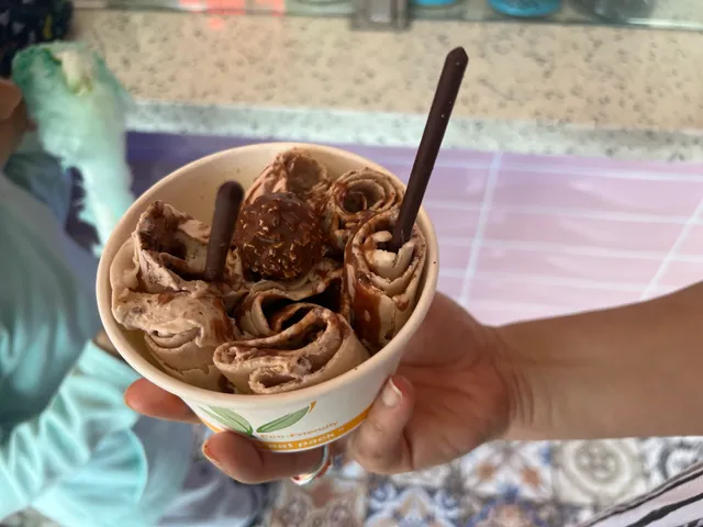 Karachi tawa ice cream
