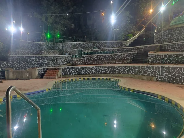 Pratikruti The Lakeview Resort