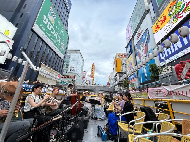 Tombori river jazz boat