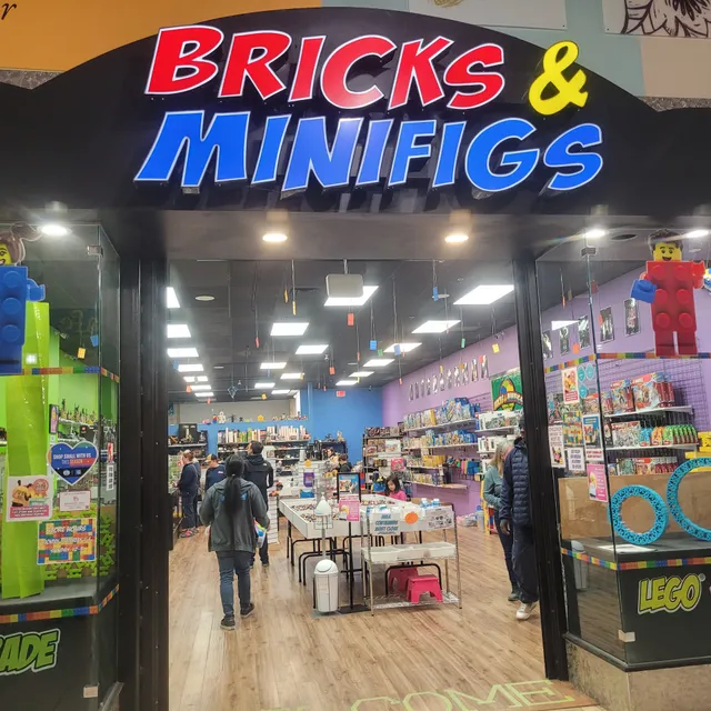 Bricks and Minifigs