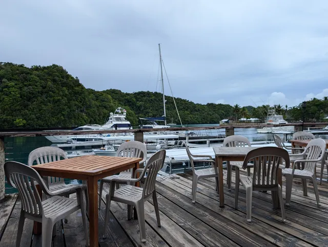 Drop Off Bar and Grill