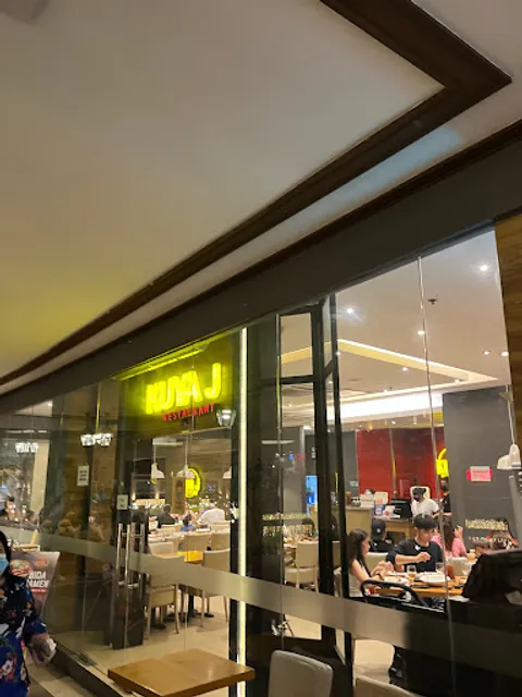 Kuya J - Venice Grand Canal Mall