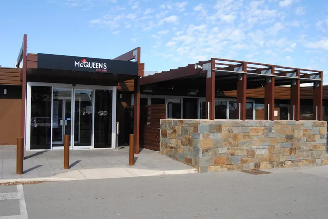 McQueens Tavern & Gaming