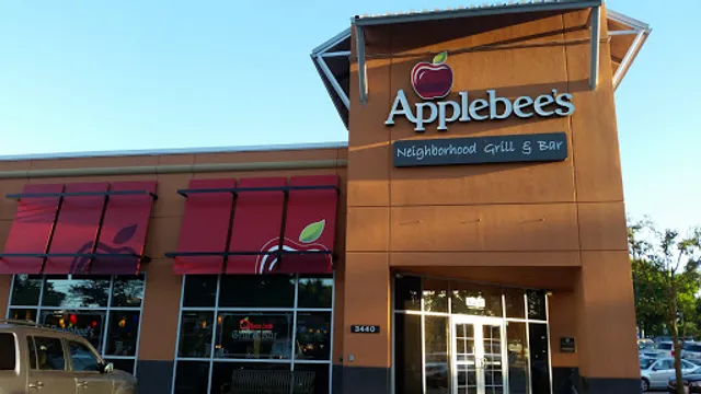 Applebee's Grill + Bar
