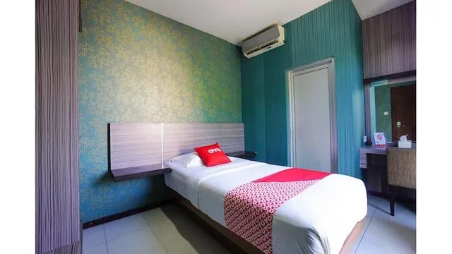 OYO 2526 Hotel D'komo