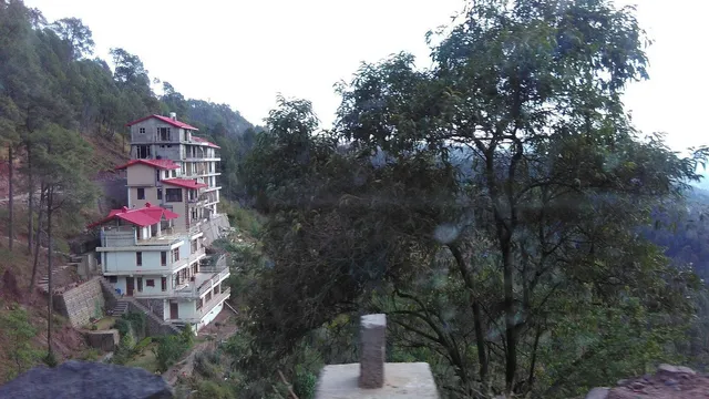 Whispering Pines Home Stay