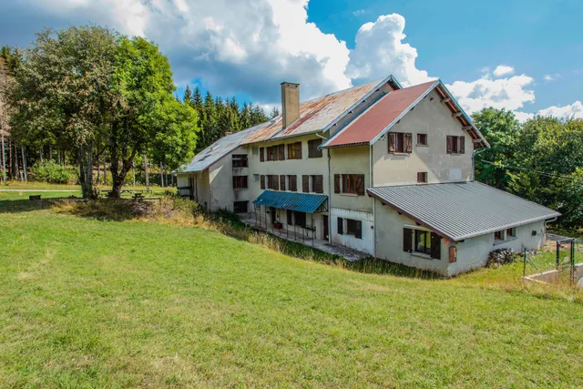 SAS CHALET JEAN MACE