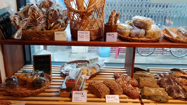 꽃피는4월 밀익는5월(꽃사미로) April and May 45