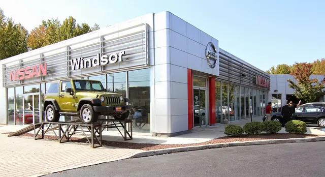 Sansone Jr's Windsor Nissan Service Department