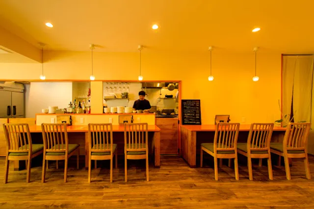 nonna é (ノンナ)