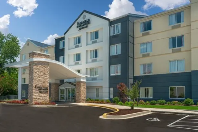 Fairfield by Marriott Inn & Suites Memphis I-240 & Perkins