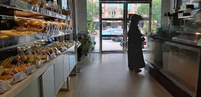 Crystal Bakery - Kayu Tangi