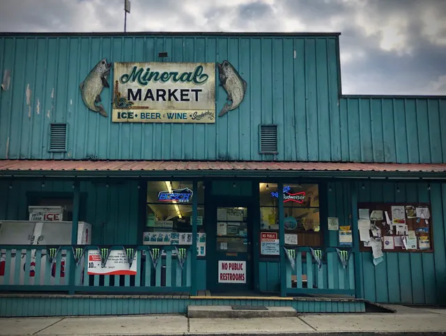 Mineral Lake Market