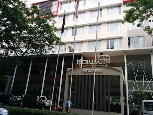 Hotel Grand Cakra