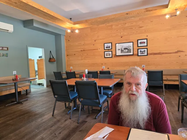 Tony's Seafood & Grill