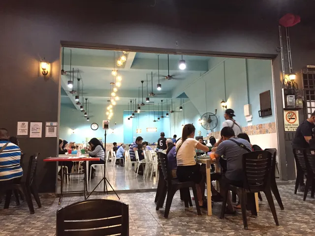 Sarah Hannah Western Cafe