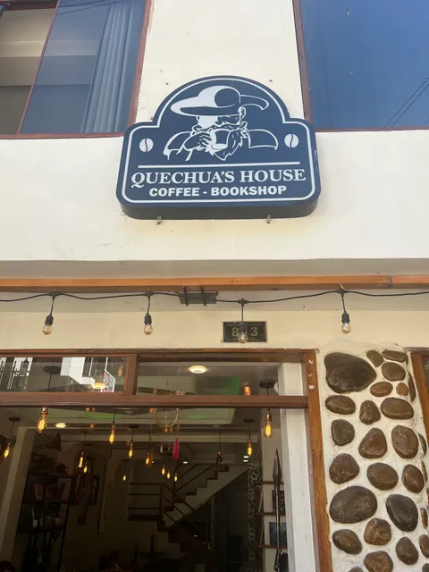 Quechuas House hostal & coffee