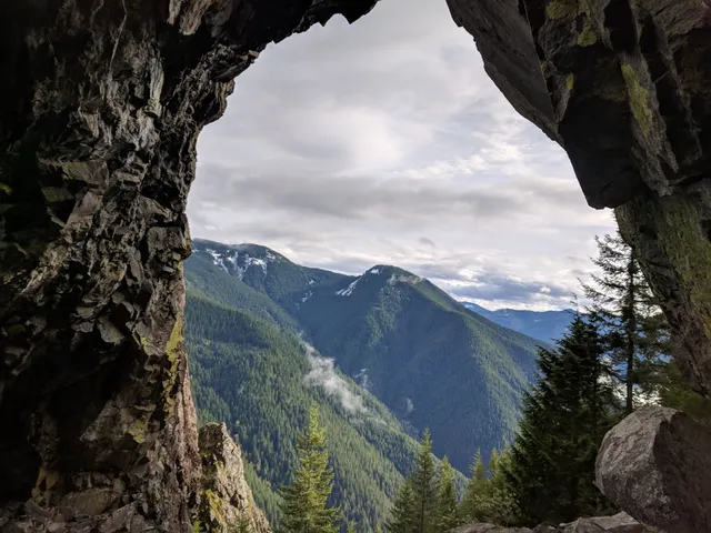 Natural Arch Trailhead