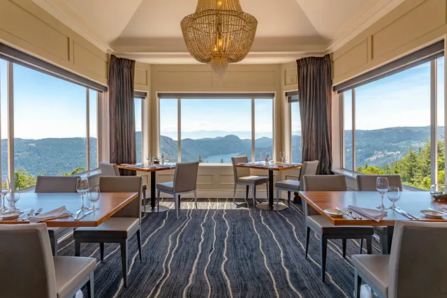 Alpina Restaurant at Villa Eyrie Resort