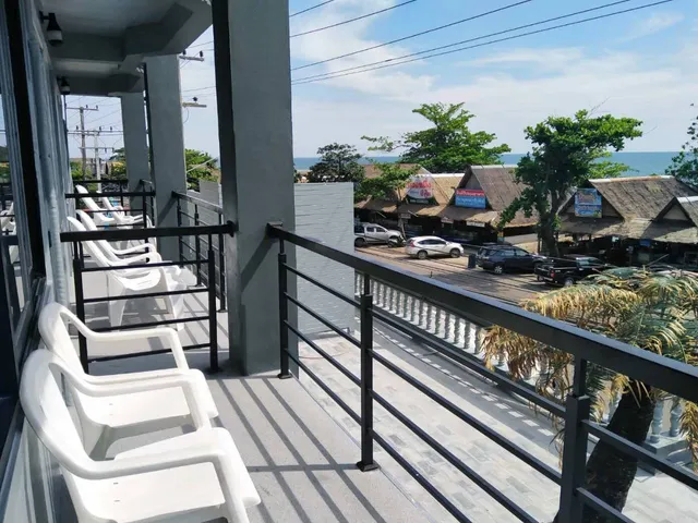 Pimpimarn Beach Hotel