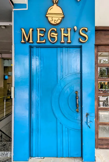 Megh's cafe n bar best restaurant in patiala