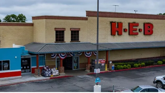 H-E-B
