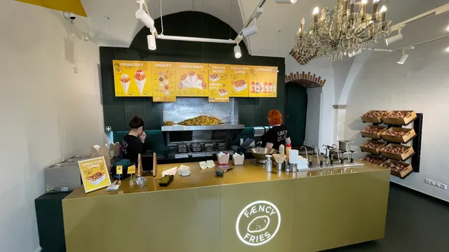 FÆNCY FRIES Olomouc