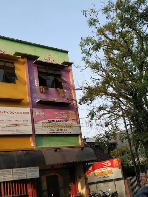 Warung Soto & Rawon Kiroman Umi Jazilah (Asli)