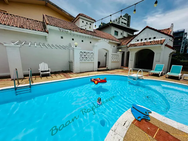 Villa​ Centro, Hua​ Hin