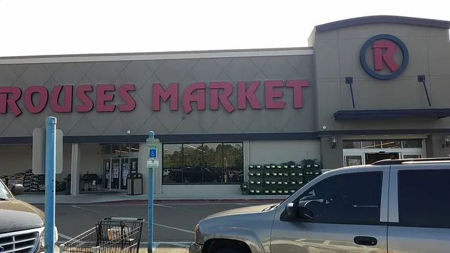 Berryland Shopping Center