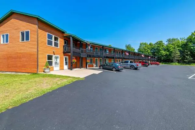 Quality Inn & Suites Munising