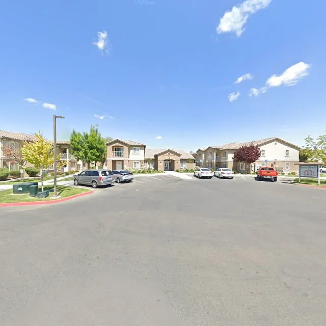 Kings Manor Apartments