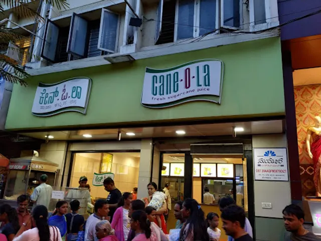 Cane-O-La Sugar Cane Juice Centre