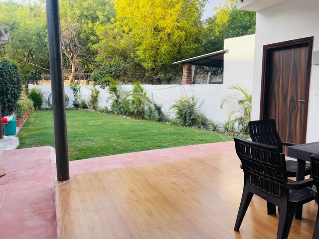 Sun N Shade - Holiday Home