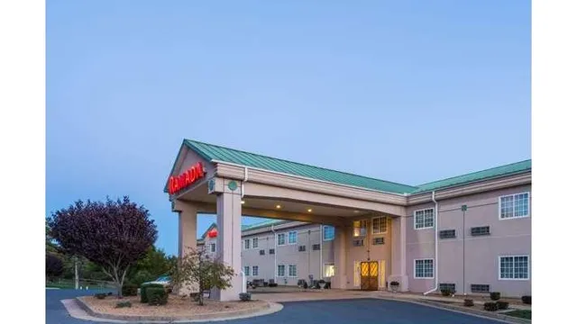 Ramada by Wyndham Strasburg/Shenandoah Valley