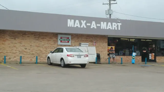 Max A Mart