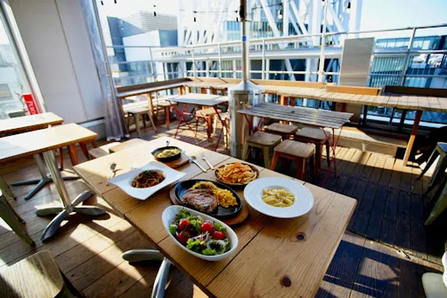 Piccole Lampare & Sky bar