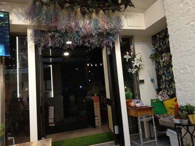 GREEN BUNNY restaurant