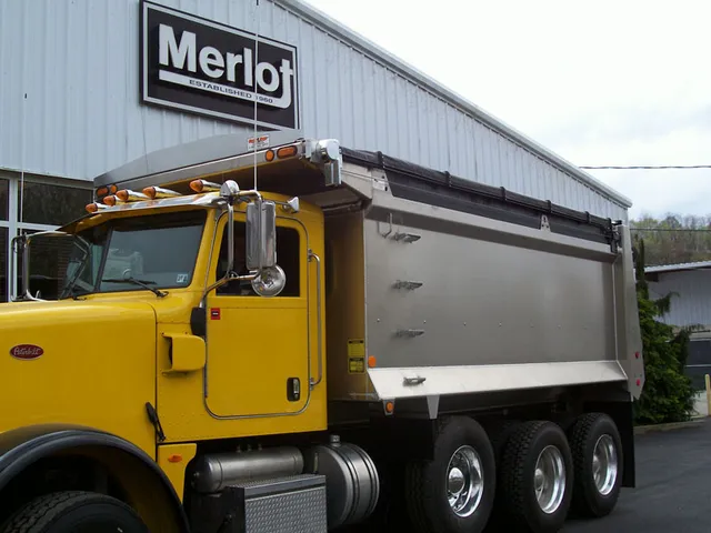 Merlot Tarpaulin & Sidekit Manufacturing