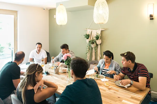 Lujza & Koriander | bed • brunch • coffee